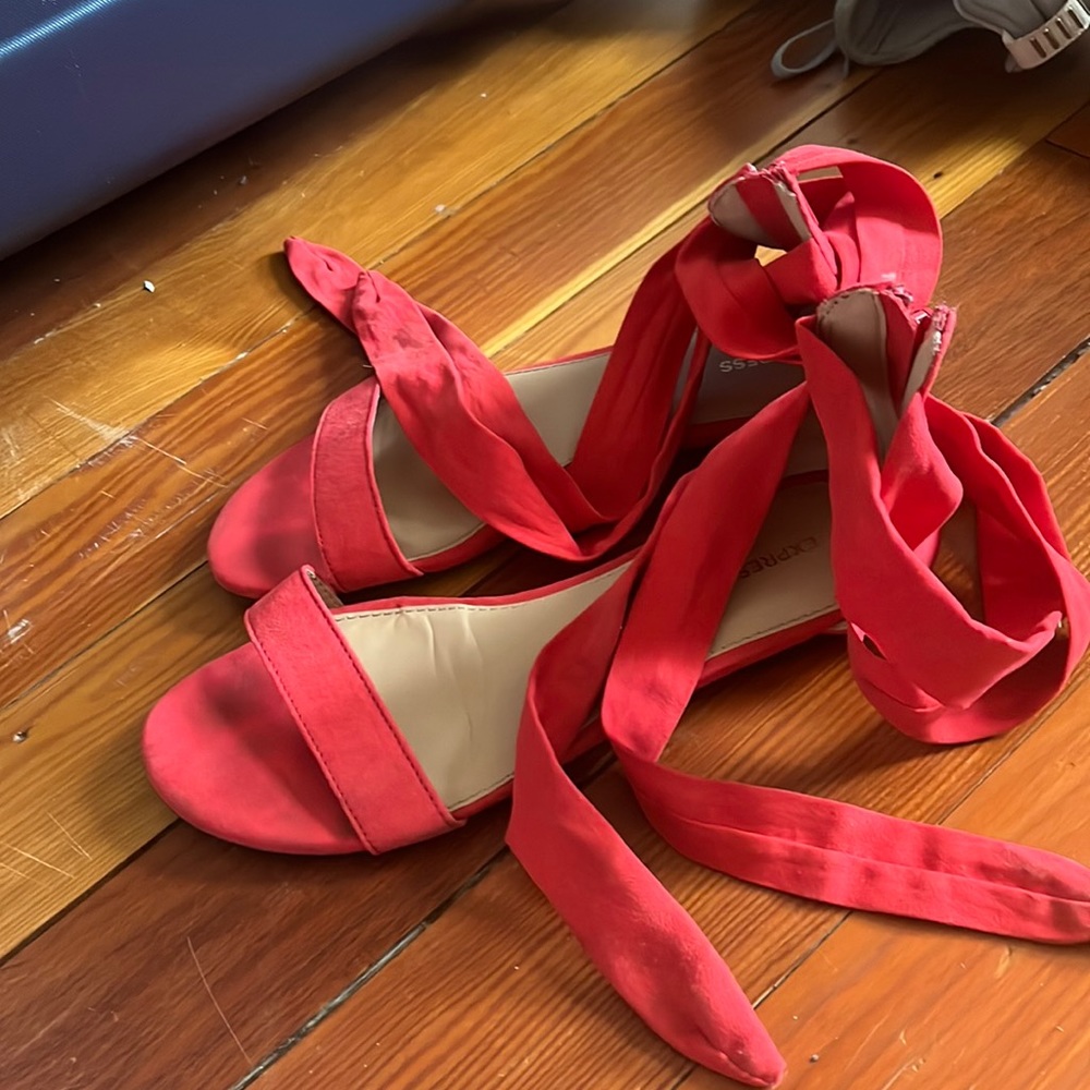 Express tie-up sandals